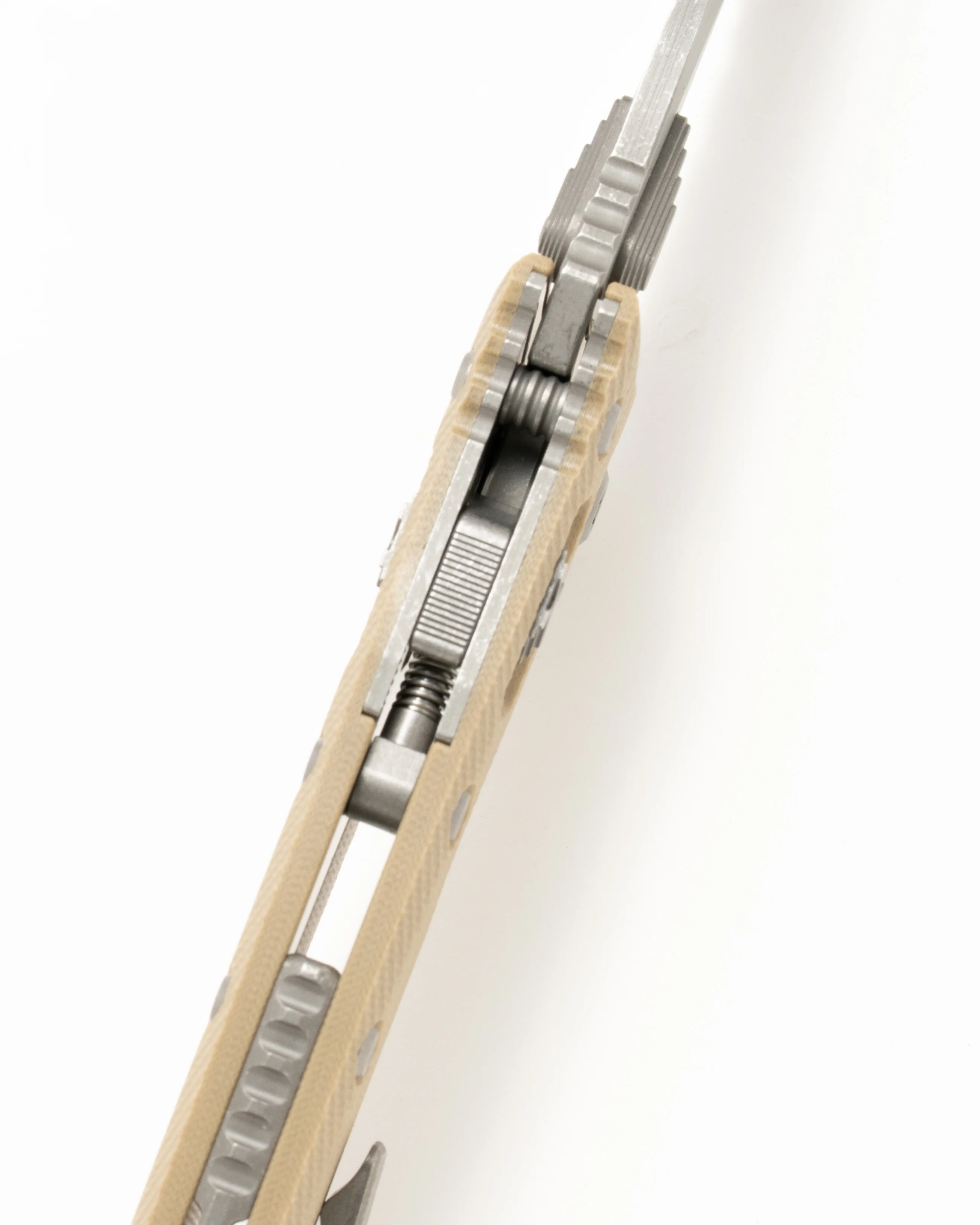 Amphibian® - RAM-LOK™ S/E Apocalyptic® Part Serrate Fluted G10 Tan (137RL-11APFLGTTA) - Image 2