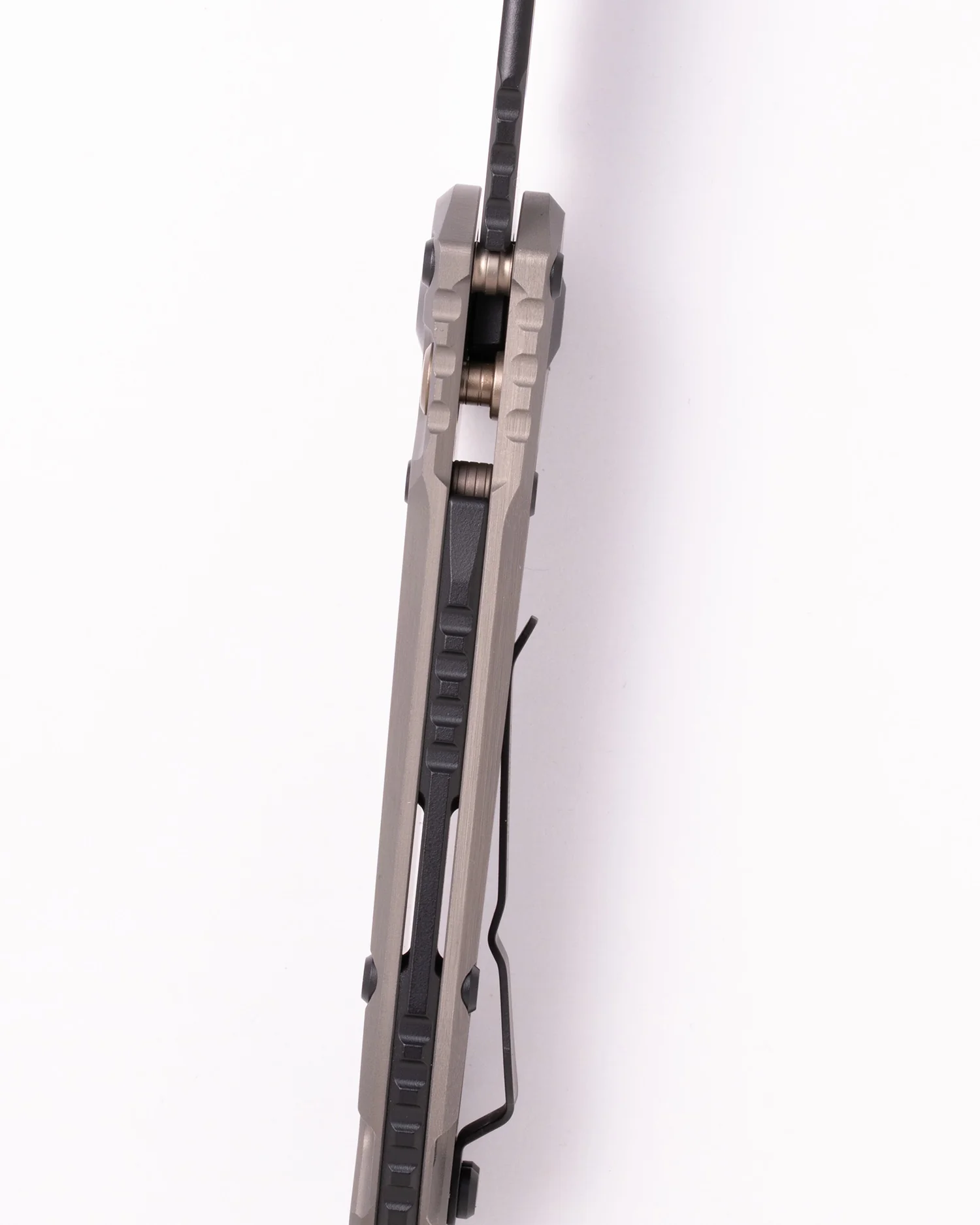L.U.D.T.® GEN III S/E BLACK PART SERRATE NATURAL CLEAR (1135-2NC) - Image 3