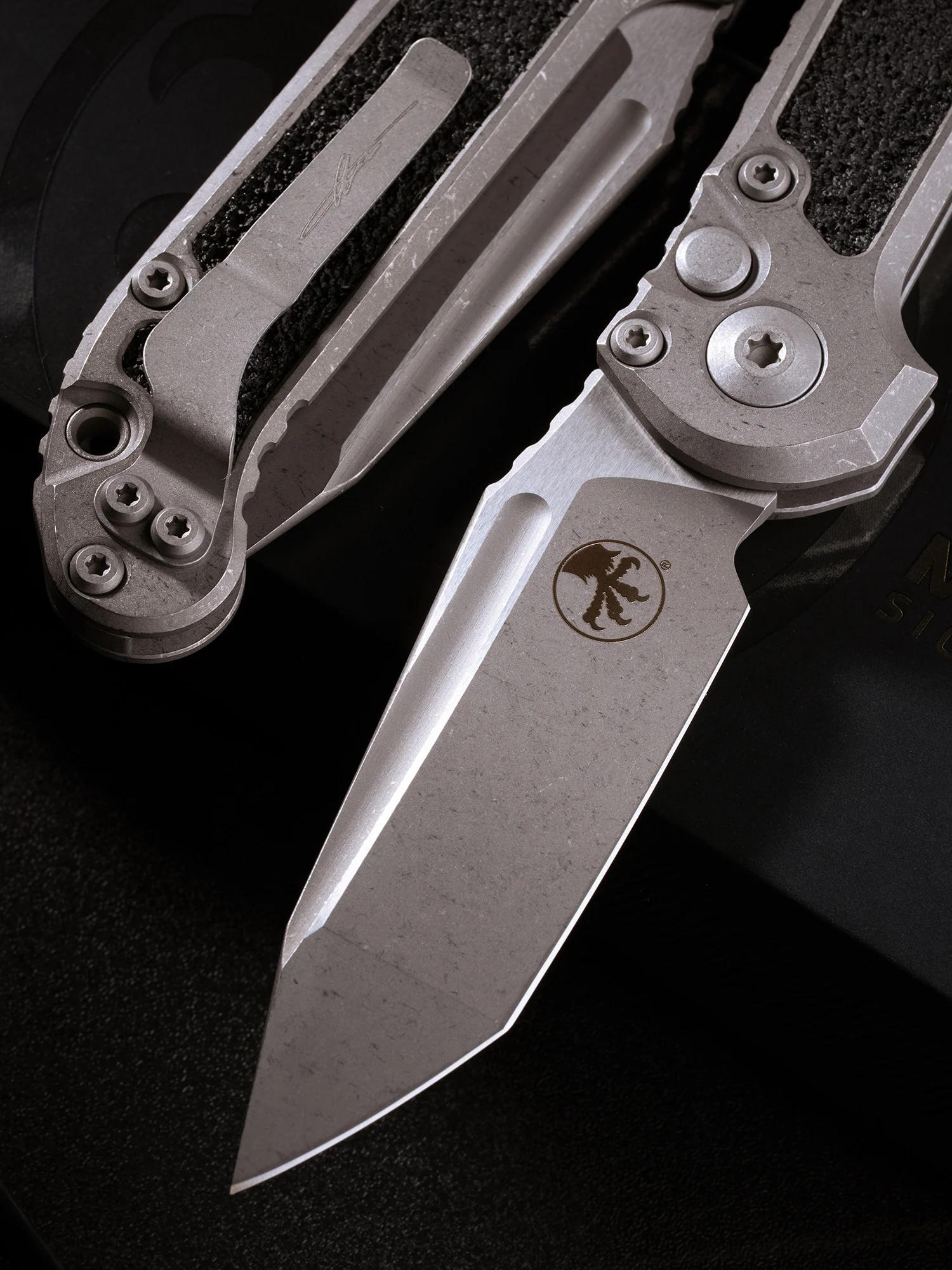 L.U.D.T TANTO EDGE MARFIONE SELECT APOCALYPTIC FINISH APOCALYPTIC FINISH TITANIUM W/ TEXTURED INLAY APOCALYPTIC STAINLESS - Image 3