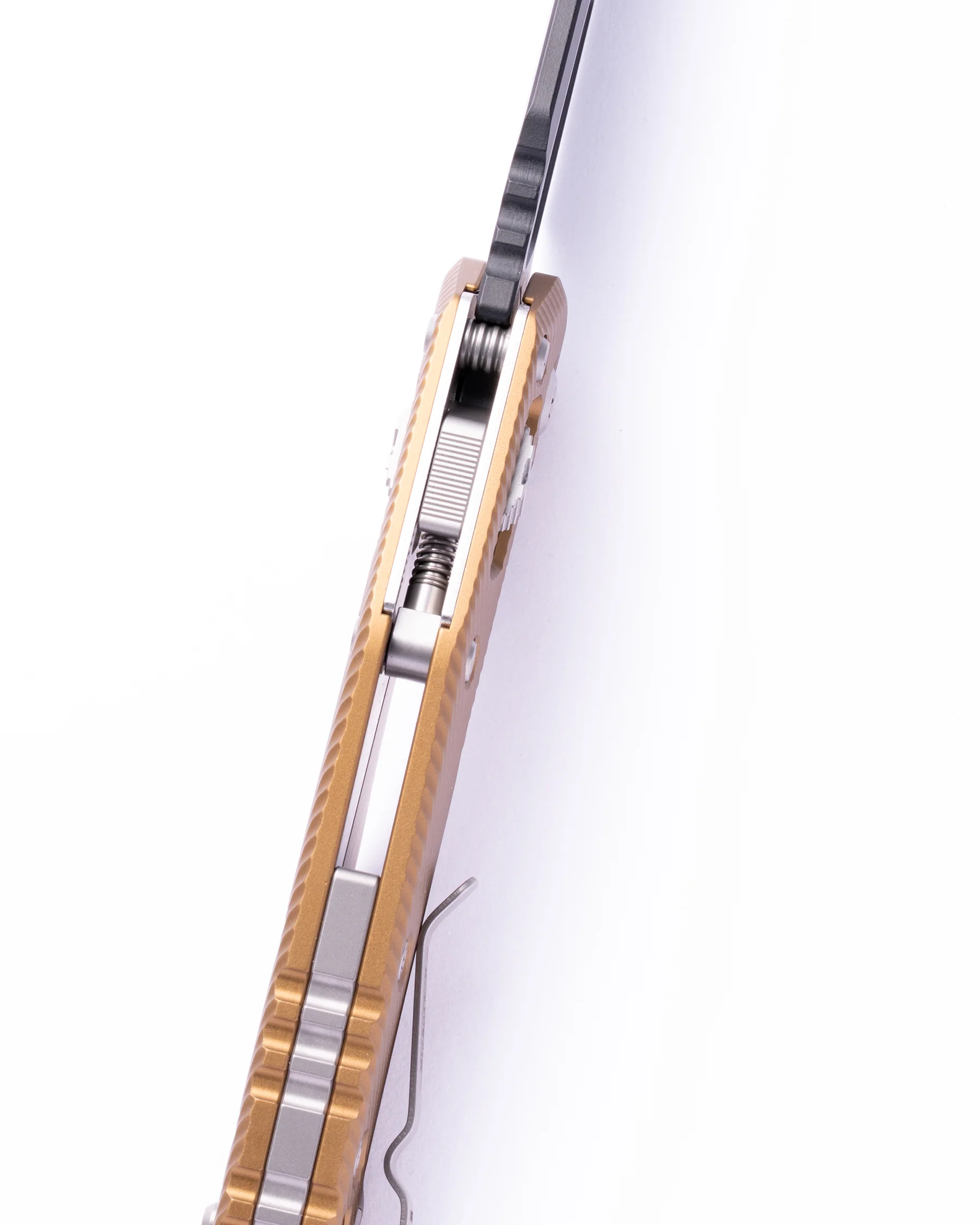 MSI S/E BLACK STANDARD FLUTED ALUMINUM TAN (210-1FLTA) - Image 3