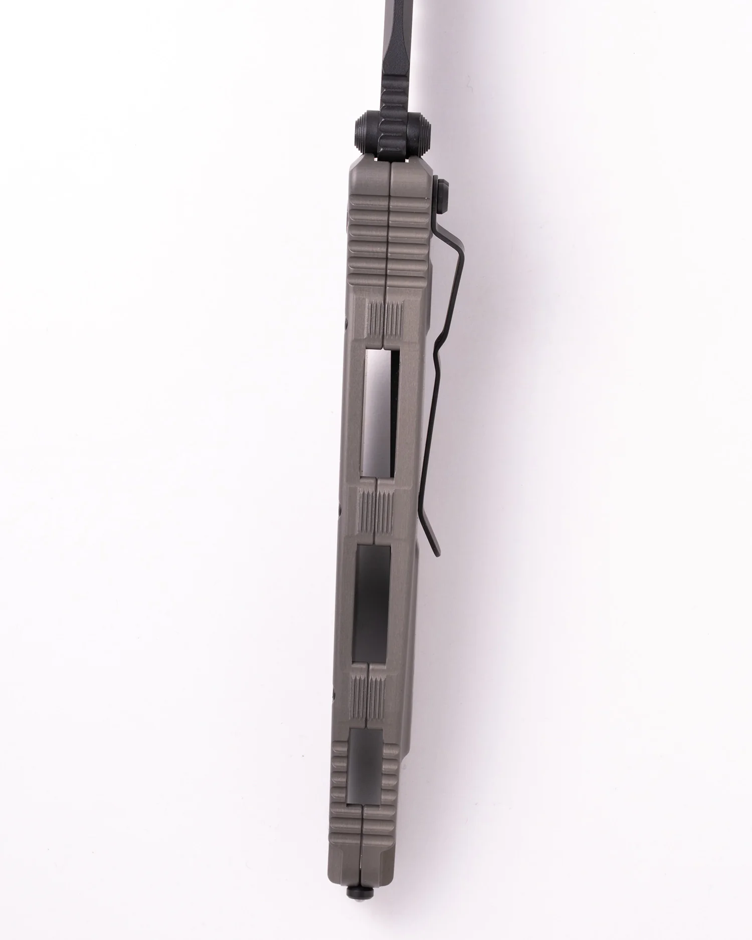 SOCOM® Elite Manual T/E Black Full Serrate Natural Clear (161-3NC) - Image 3