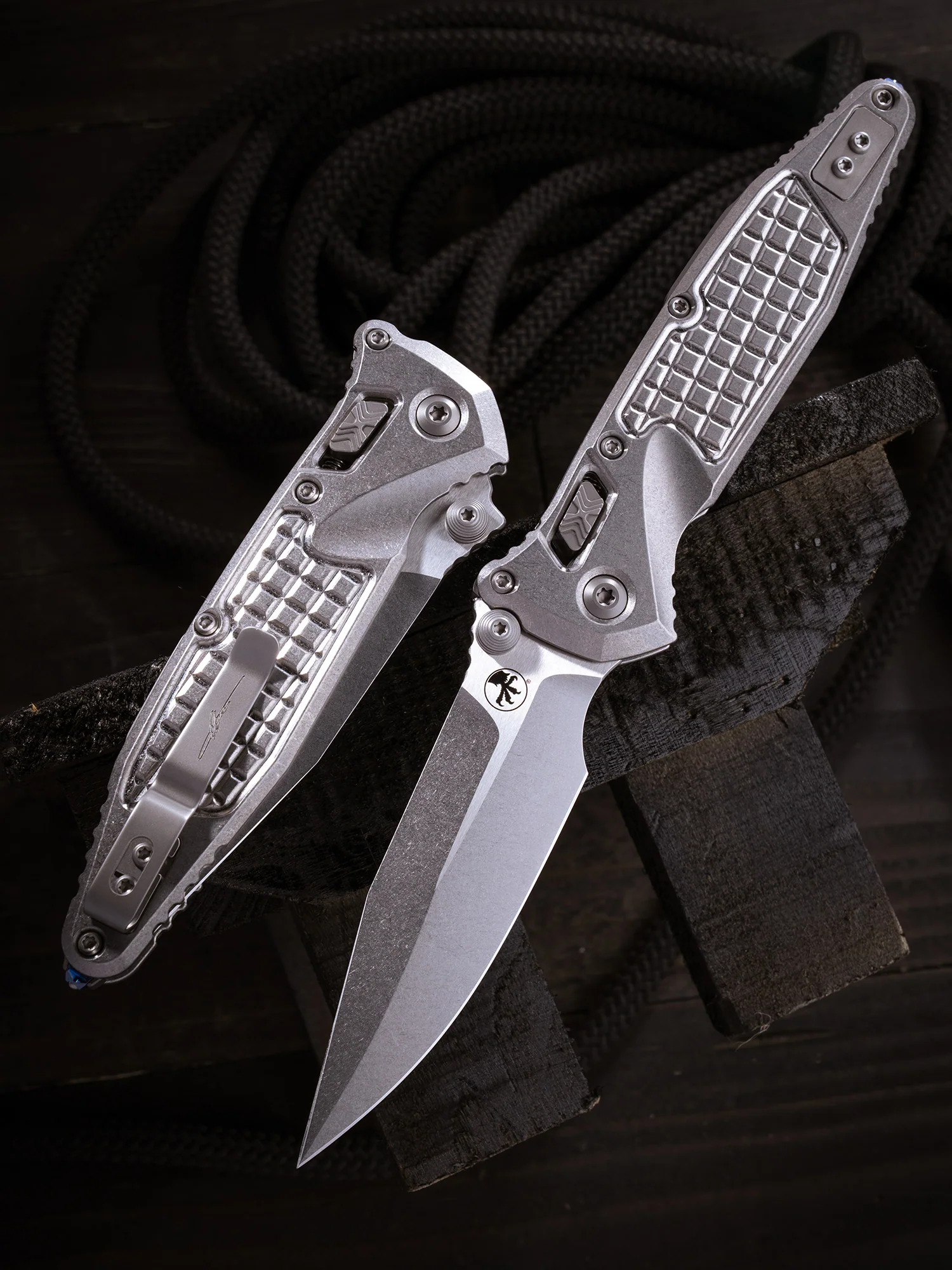 Socom® RAM-LOK™ – Spear Point Marfione Select Stonewash Finish Frag Pattern Titanium W/ Blue Titanium Accent Double Vapor Blast Stainless